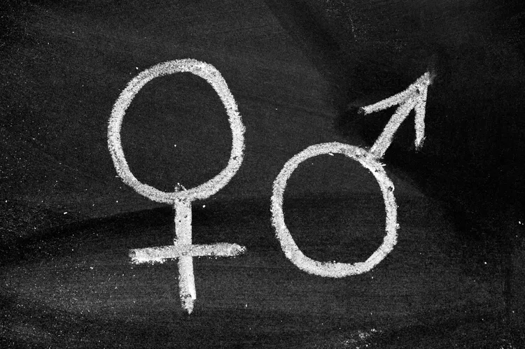 تفاوت خودکشی در بین مردان و زنان