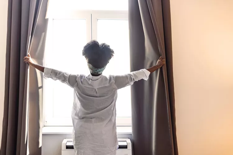 چگونه ریتم شبانه روزی خود را تنظیم مجدد کنید تا به مسیر خود بازگردید.